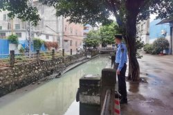 雨水管流出白水！東莞市萬江查處一清洗廢水外排企業(yè)